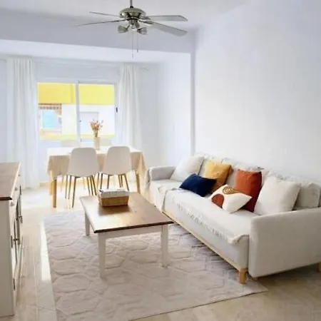 Amplio Piso Con Terraza Cerca De La Playa * Кальпе