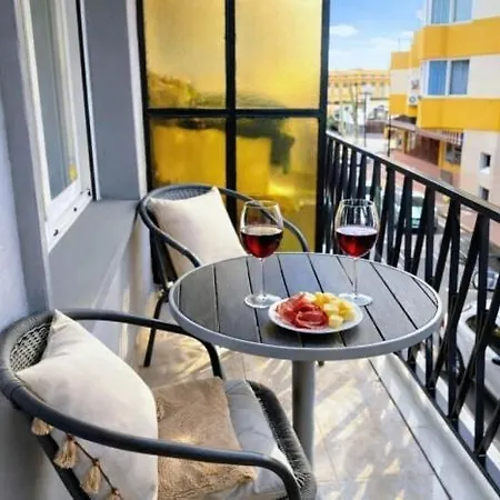 Amplio Piso Con Terraza Cerca De La Playa Apartament *