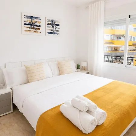 Amplio Piso Con Terraza Cerca De La Playa Calpe